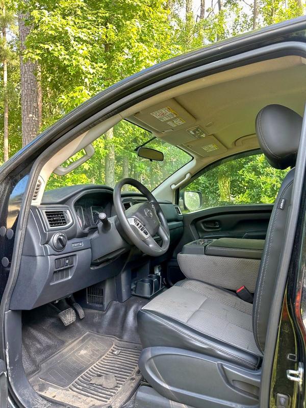 1N6BA1F31HN543799 Nissan 2017