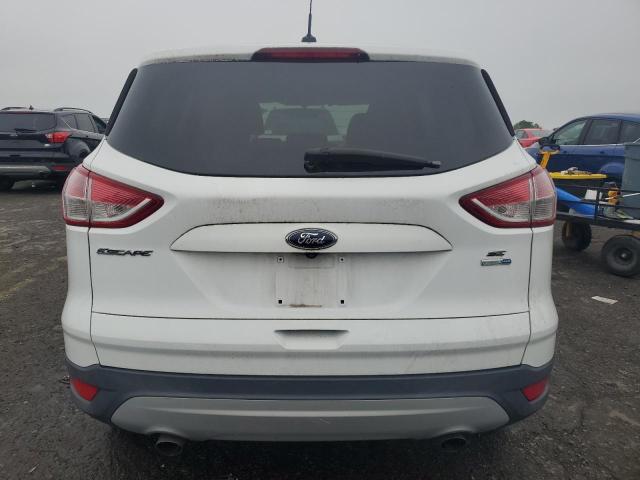 1FMCU9GX5EUA86605 Ford ESCAPE SE