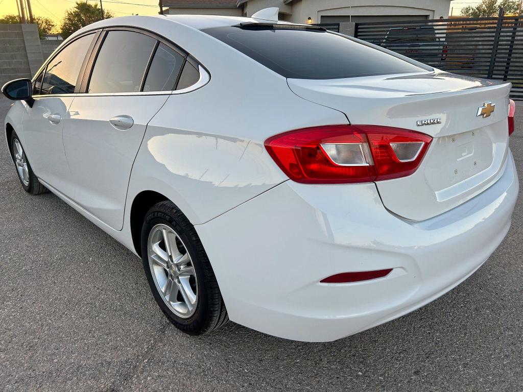 1G1BE5SM4H7239697 Chevrolet CRUZE LT
