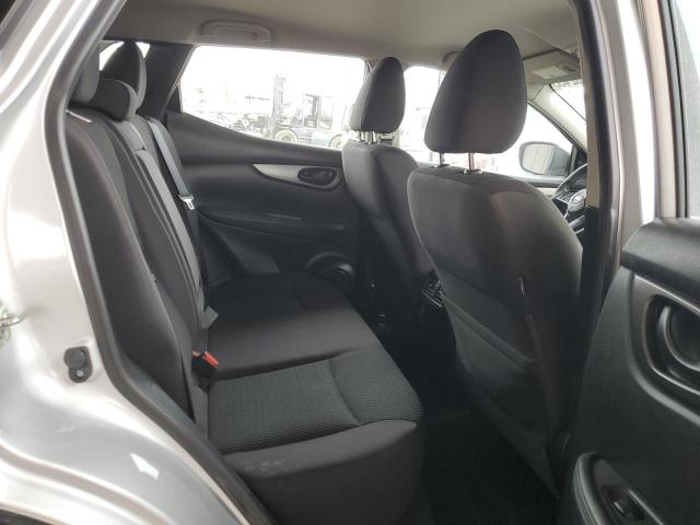JN1BJ1CP4JW158802 Nissan 2018