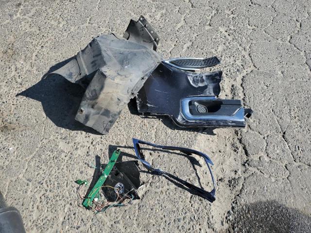 1GKKVNED5FJ262770 GMC llt