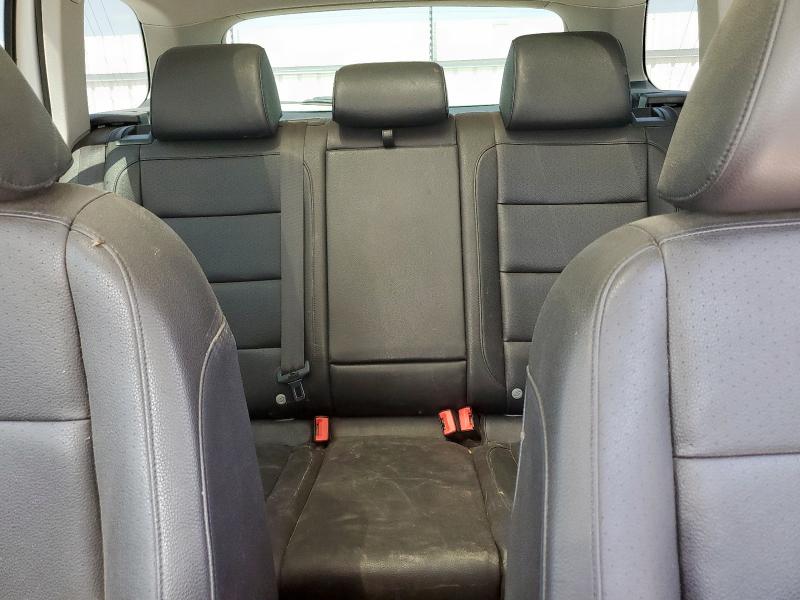 3VWPL7AJ4EM621135 Volkswagen 2014