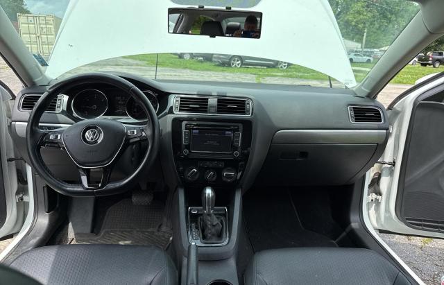3VWLA7AJ6FM266457 Volkswagen Jetta