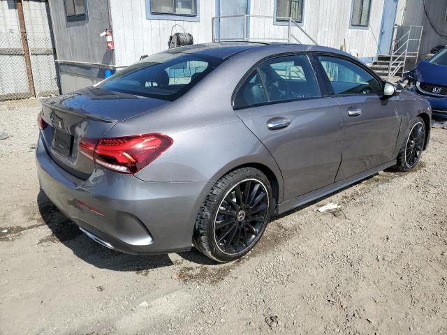 W1K3G4EB0MJ300380 Mercedes-Benz m260