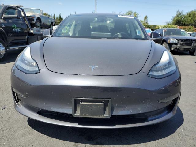5YJ3E1EA7JF049334 Tesla 2018