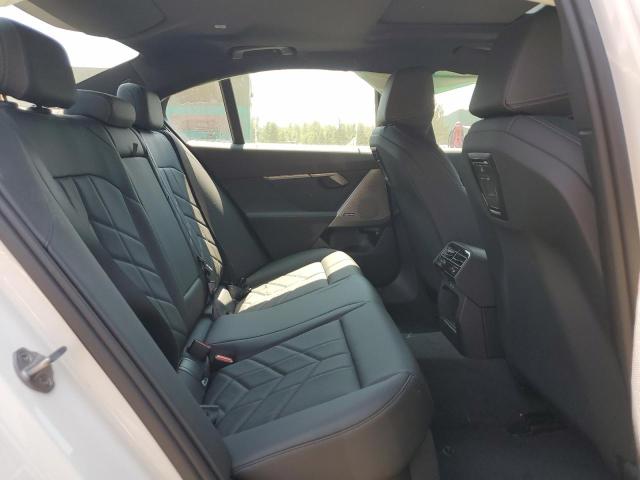 WBY33FK04RCS04217 BMW i5