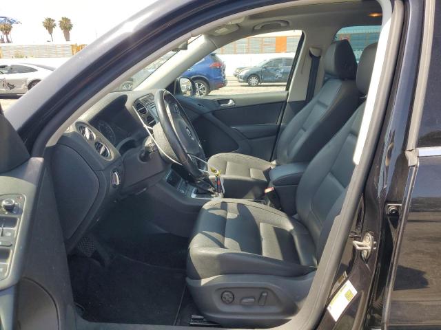 WVGAV7AX3GW521095 Volkswagen 2016