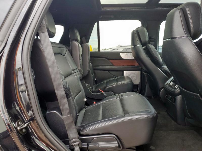 5LMJJ2LT5MEL01433 Lincoln Navigator