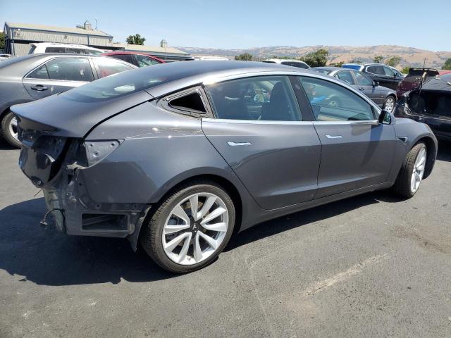 5YJ3E1EA7JF049334 Tesla 2018