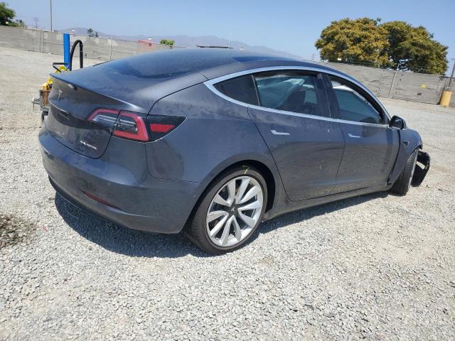 5YJ3E1EB4JF121101 Tesla 2018