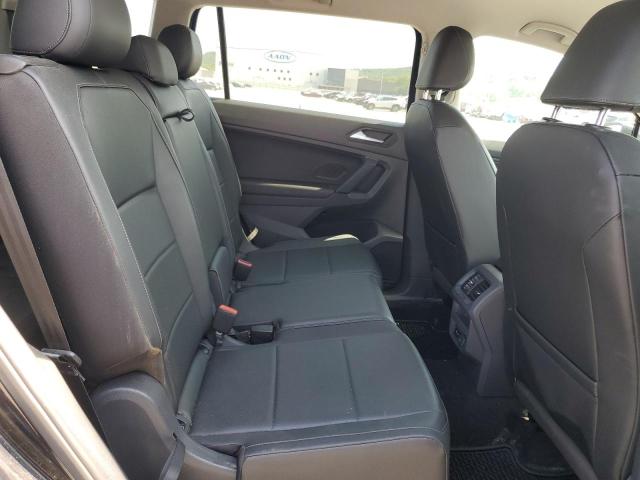 3VV2B7AXXKM044497 Volkswagen TIGUAN SE