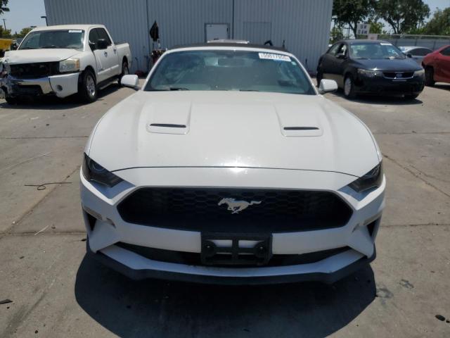 1FATP8UH9L5111800 Ford Mustang