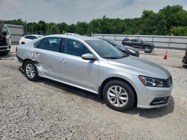 1VWAS7A32GC033149 Volkswagen 2016