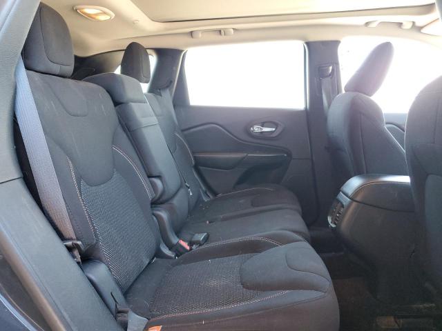 1C4PJLCB9GW256574 Jeep 2016