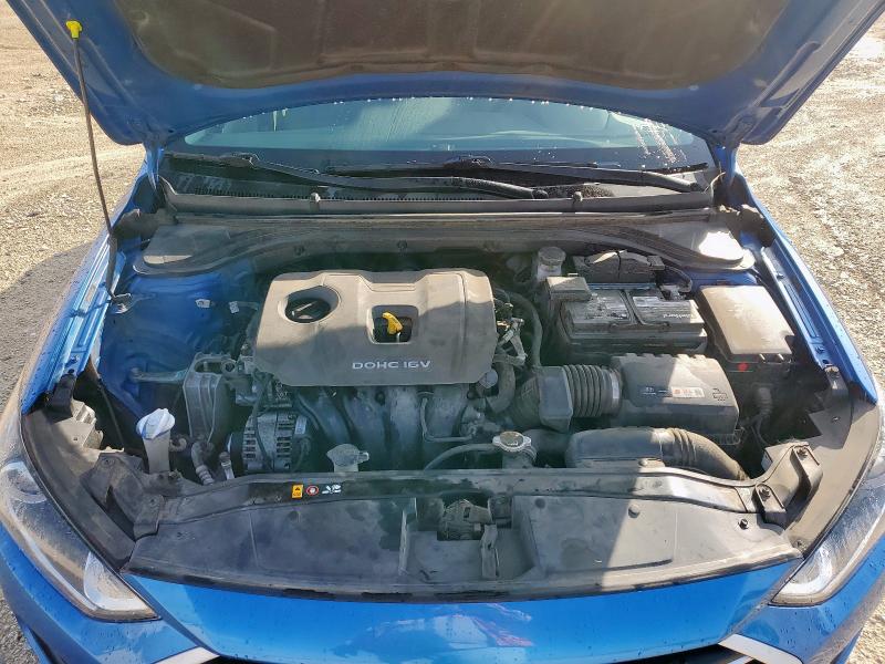 5NPD84LF2JH373157 Hyundai ELANTRA SE
