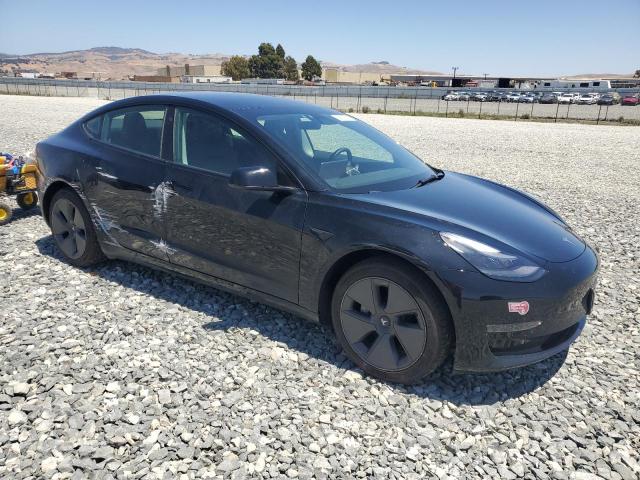 5YJ3E1EA5NF324639 Tesla 2022