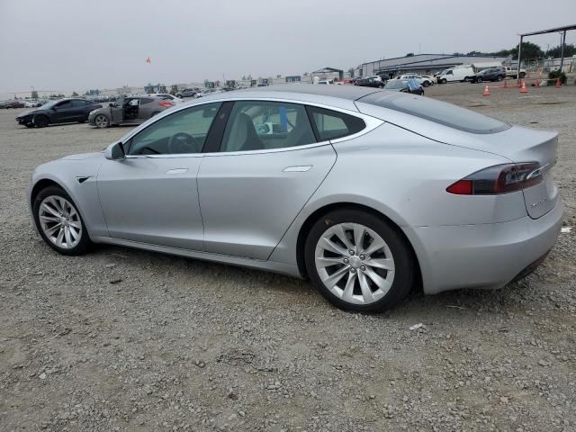 5YJSA1E25JF282919 Tesla MODEL S