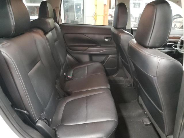 JA4JZ4AXXFZ013771 Mitsubishi Outlander