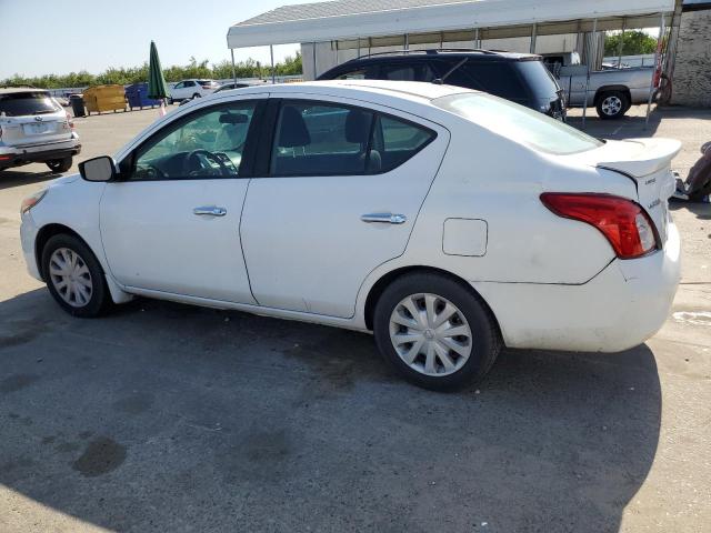 3N1CN7AP1FL842752 Nissan 2015