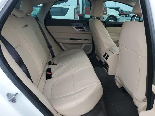 SAJBD4BV7HCY48451 Jaguar XF PREMIUM