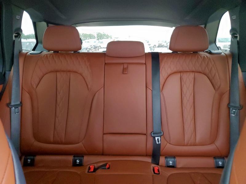 5UX33EU09R9T85271 BMW X5 M60i