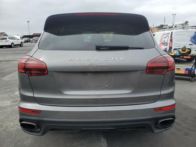 WP1AA2A21GKA15990 Porsche 2016