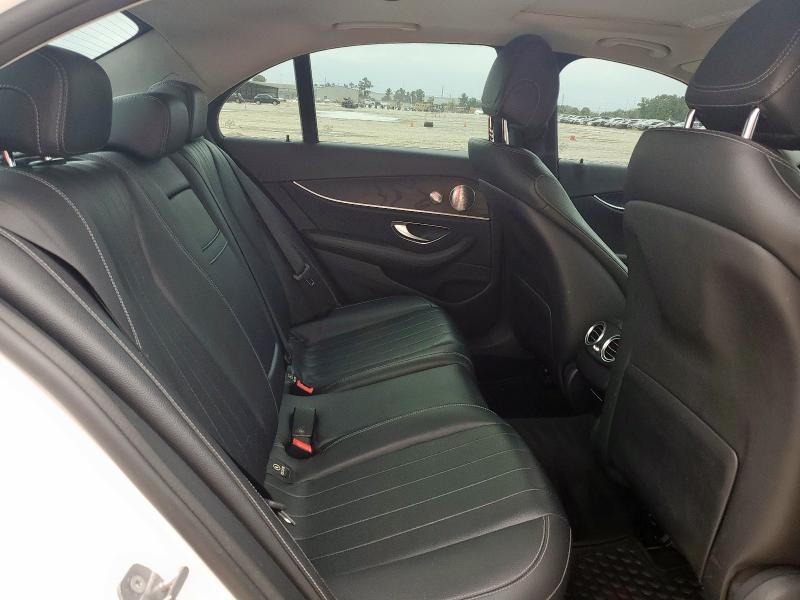 WDDZF4KB1HA140260 Mercedes-Benz E 300 4MAT