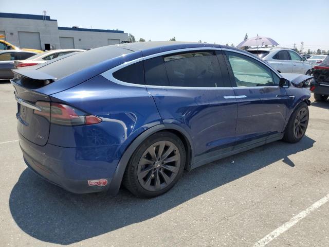 5YJXCDE20JF113683 Tesla 2018