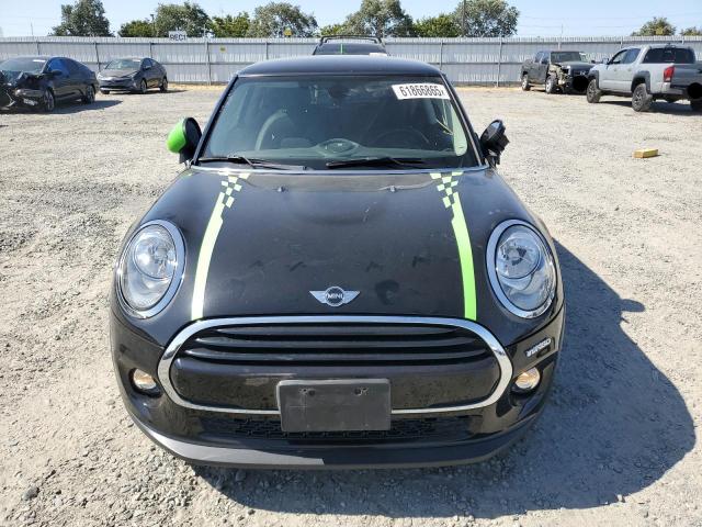 WMWXP5C54J2G64015 Mini 2018