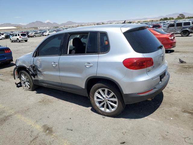 WVGAV7AX2JK003607 Volkswagen TIGUAN LIMITED