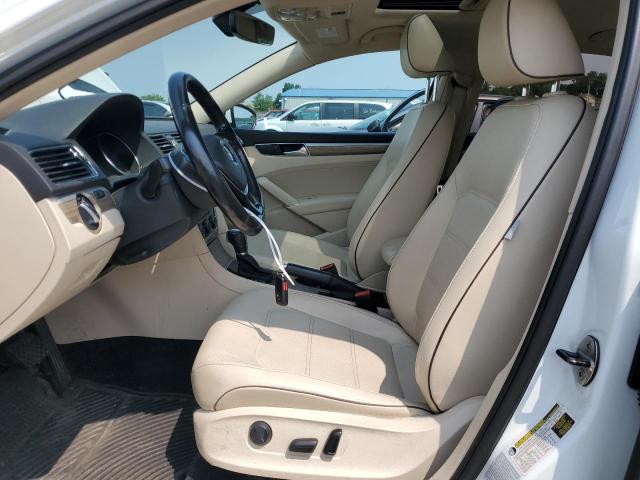 1VWGT7A37HC032927 Volkswagen PASSAT SE