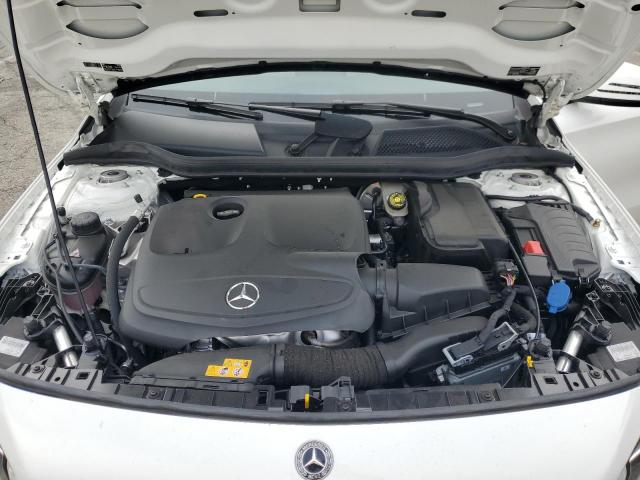 WDCTG4EB2JJ521723 Mercedes-Benz m270