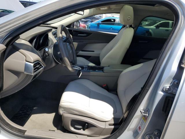 SAJAR4BG7HA965232 Jaguar XE