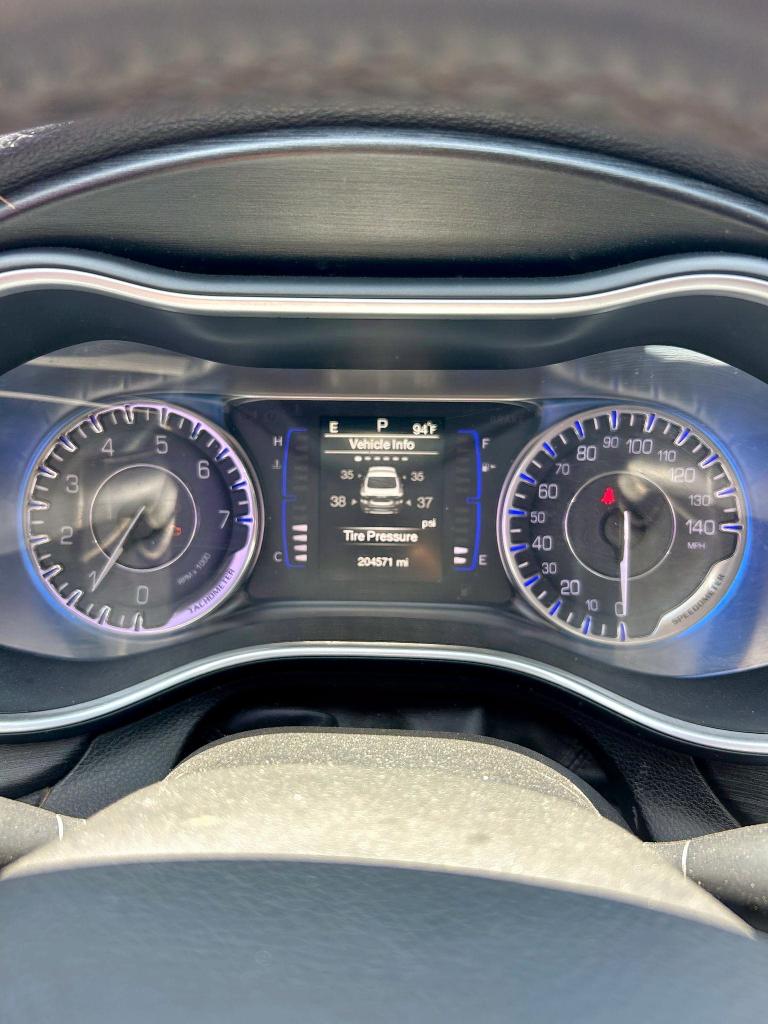 1C3CCCAB4FN660631 Chrysler 200 LIMITE