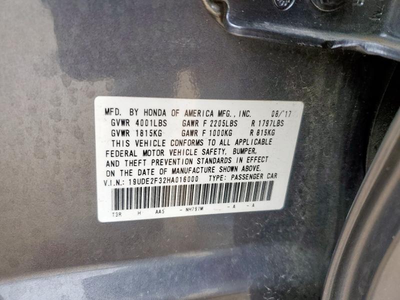 19UDE2F32HA016000 Acura ILX BASE W