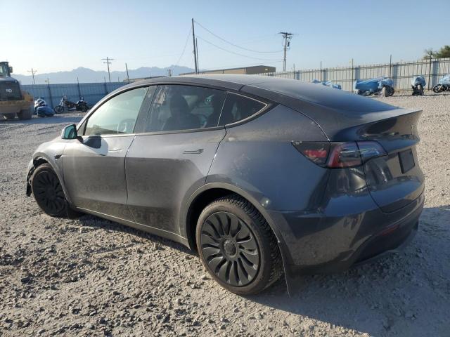 7SAYGDEE3NF543705 Tesla Model Y