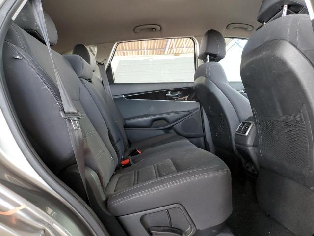 5XYPG4A36HG245496 KIA 2017