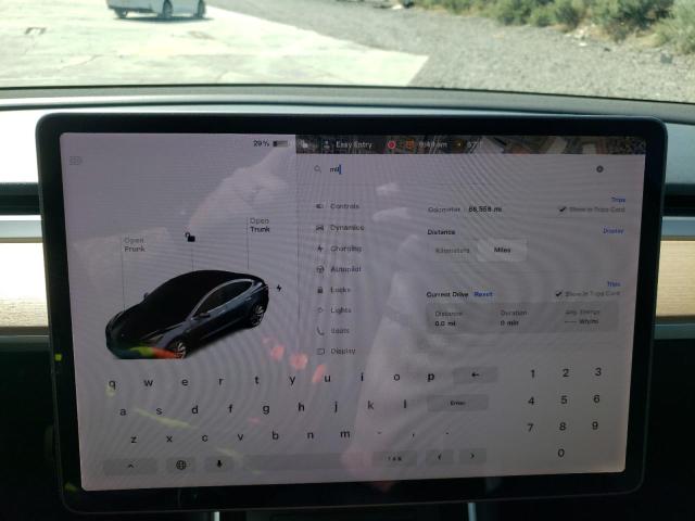5YJ3E1EB1JF083018 Tesla 2018