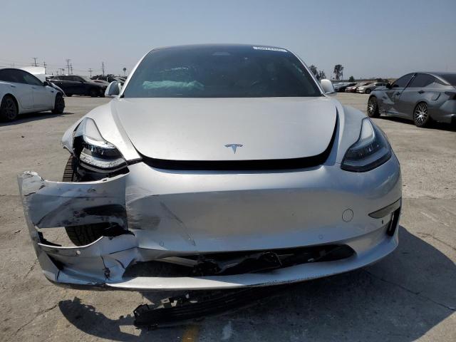 5YJ3E1EB0JF100519 Tesla MODEL 3