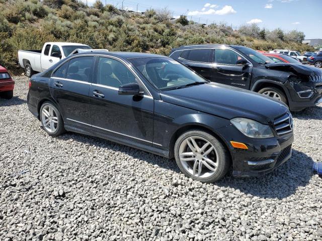 WDDGF4HBXEG218784 Mercedes-Benz 2014