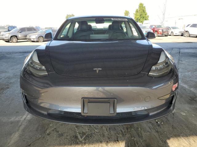 5YJ3E1EA3JF003418 Tesla 2018