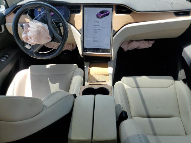 5YJXCDE20JF113683 Tesla 2018