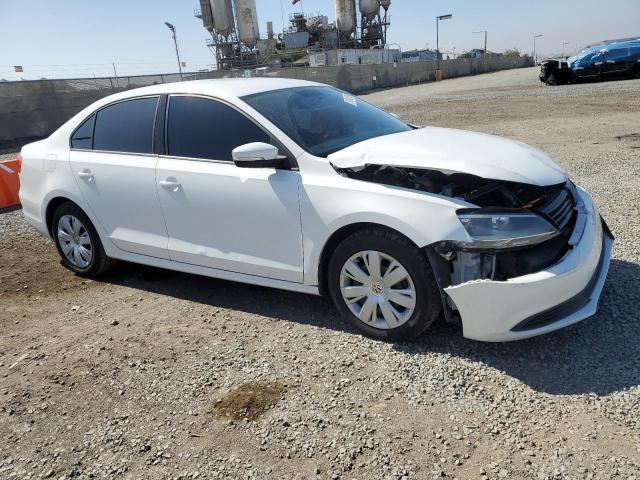 3VWD17AJ7EM415767 Volkswagen Jetta