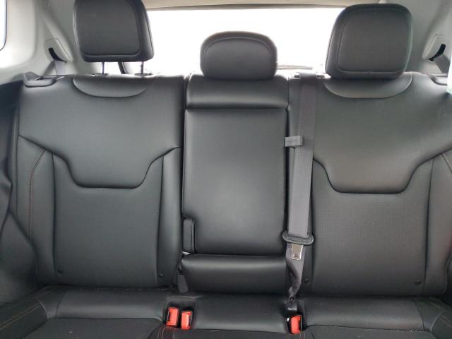 3C4NJDFB8NT208723 Jeep COMPASS LA