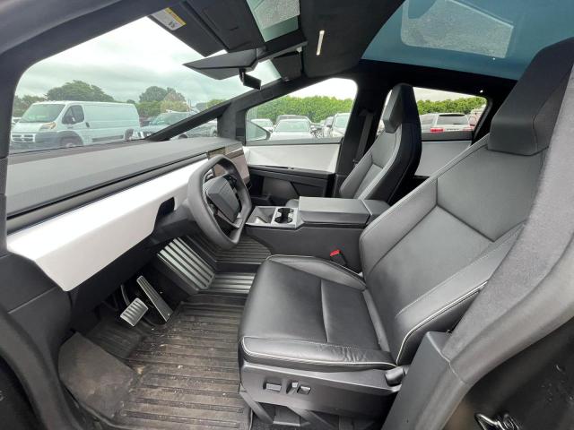 7G2CEHED5RA016390 Tesla Cybertruck