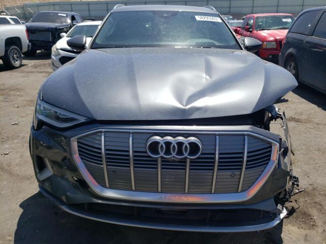 WA1VAAGEXKB008215 Audi E-tron Prestige