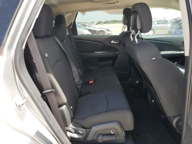 3C4PDCBBXKT719586 Dodge JOURNEY SE