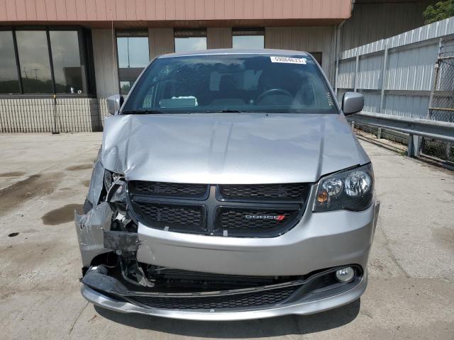 2C4RDGBG6KR585867 Dodge Grand Caravan Se