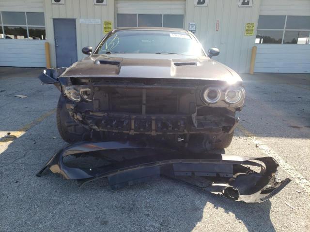 2C3CDZAG0GH256201 Dodge Challenger Sxt