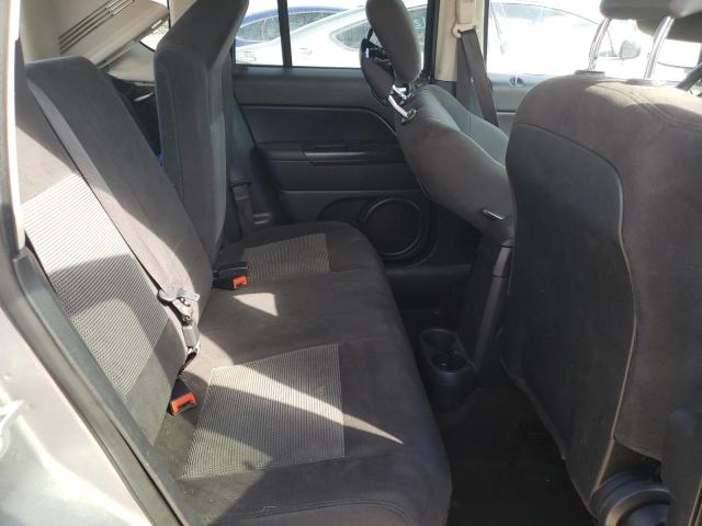 1C4NJCBA6GD611809 Jeep Compass Sport